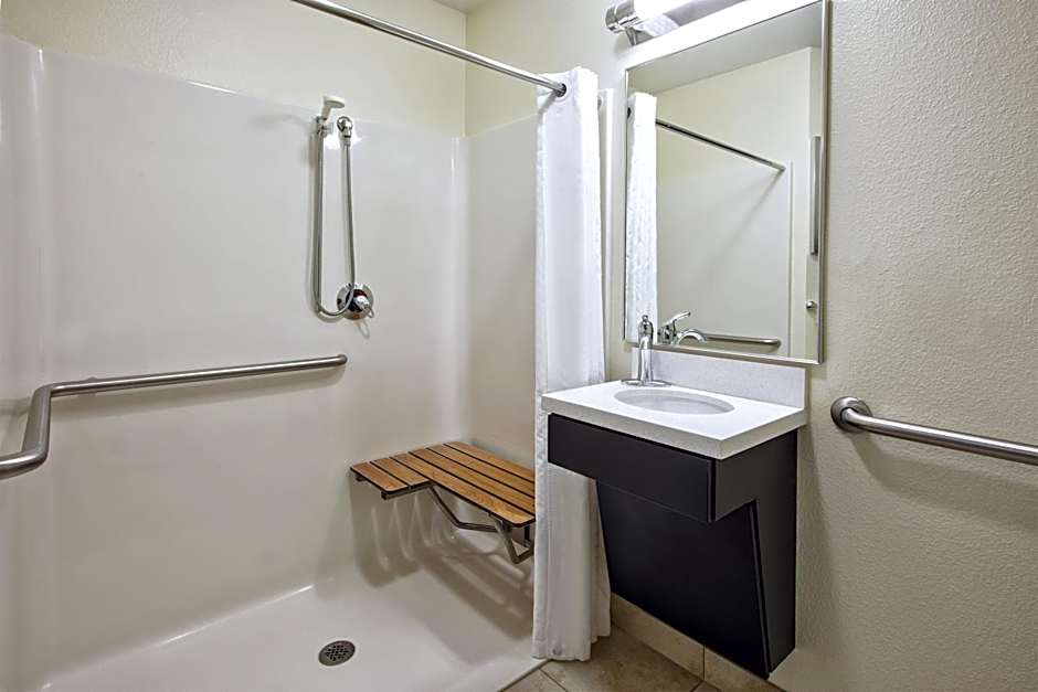 Candlewood Suites Indianapolis Airport By IHG