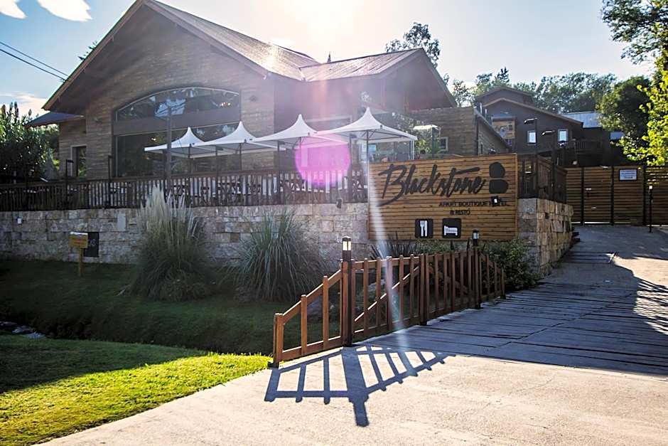 BlackStone Apart Boutique Hotel