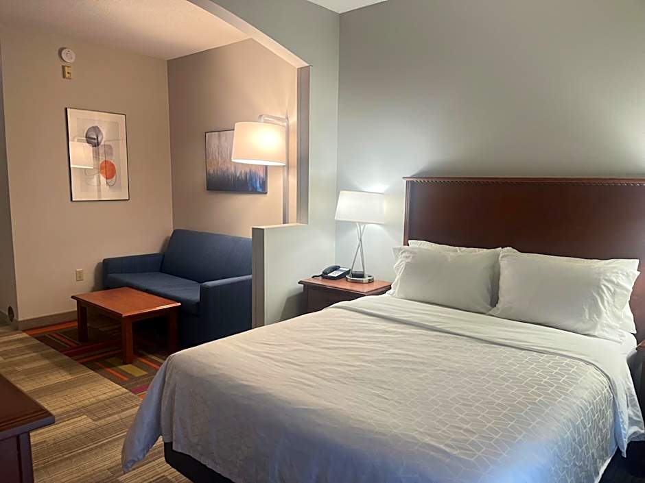 Holiday Inn Express Hotel & Suites Sioux Falls At Empire Mall By IHG