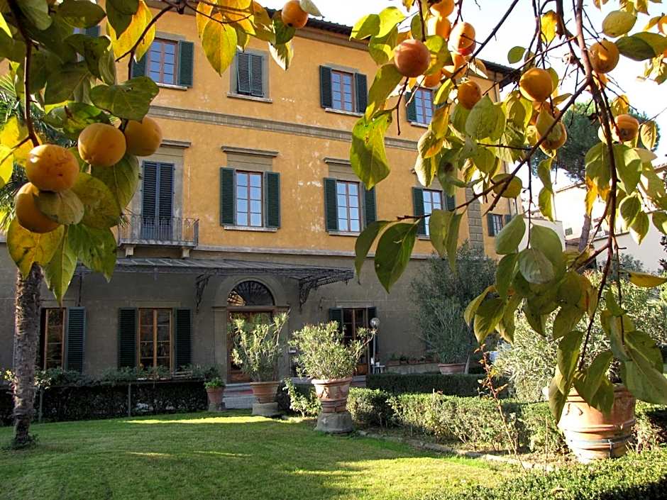 Casa Santo Nome di Gesu