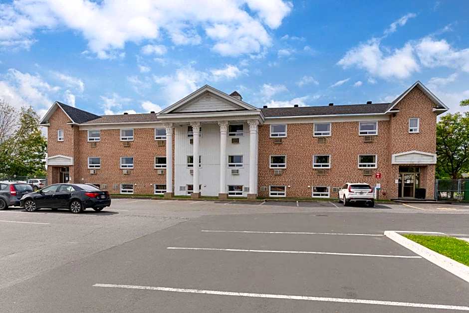 Econo Lodge Brossard