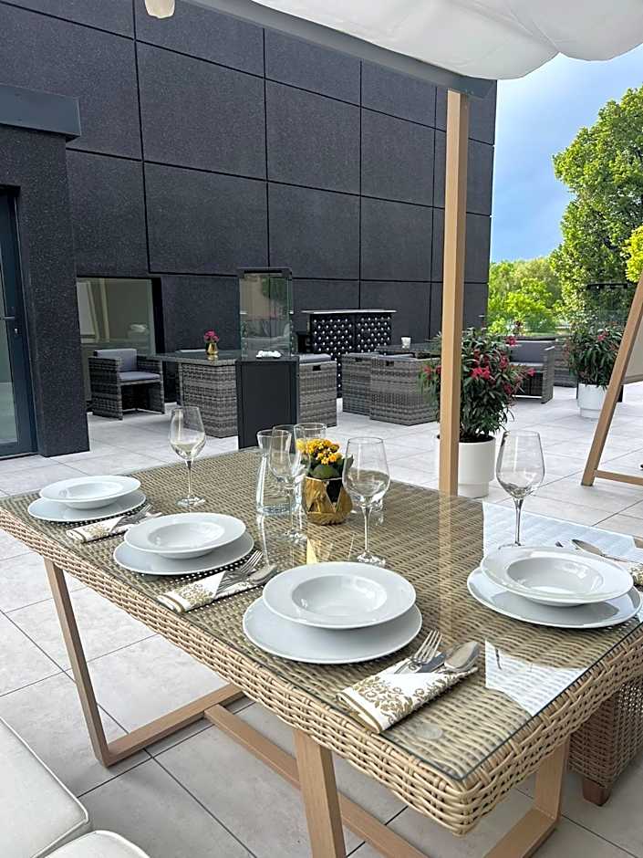 Apartamenty Katowice by Lantier - Swimming Pool Zone