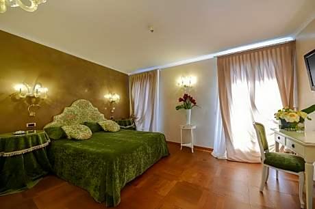 Smart Triple Room