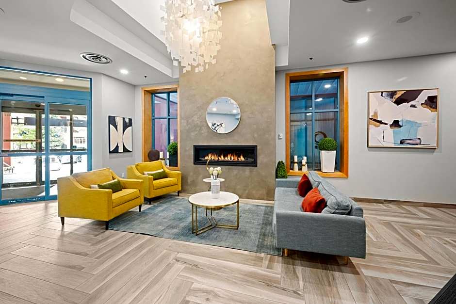 Alpenglow Lodge Two Bedroom Apartment by MVA