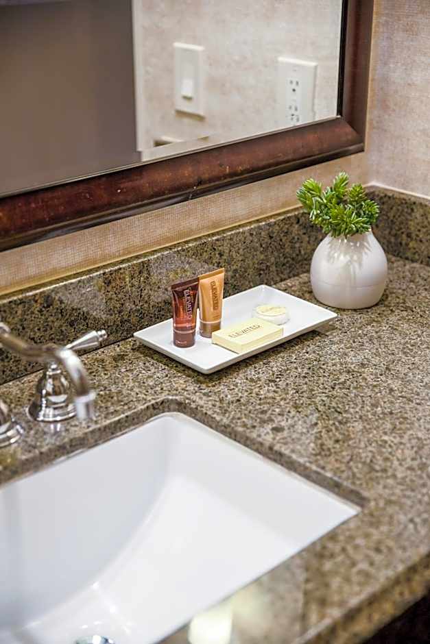 Ayres Suites Diamond Bar