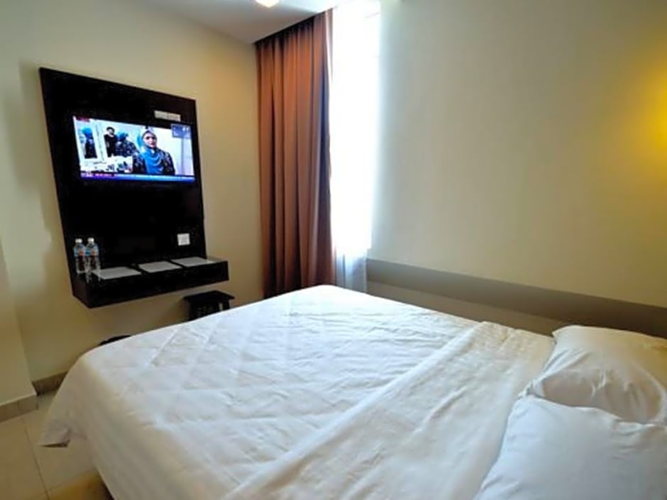 Cathay Hotel