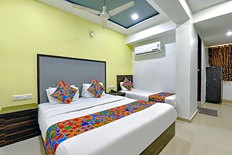 Hotel Gold Leaf,Ahmedabad