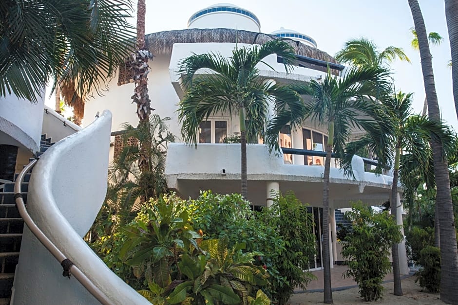 Club Cascadas De Baja