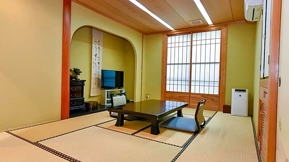 Hamazen Ryokan