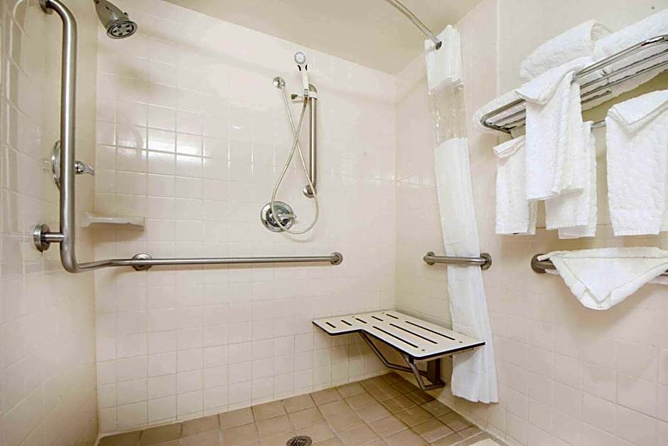 Ramada by Wyndham Enid