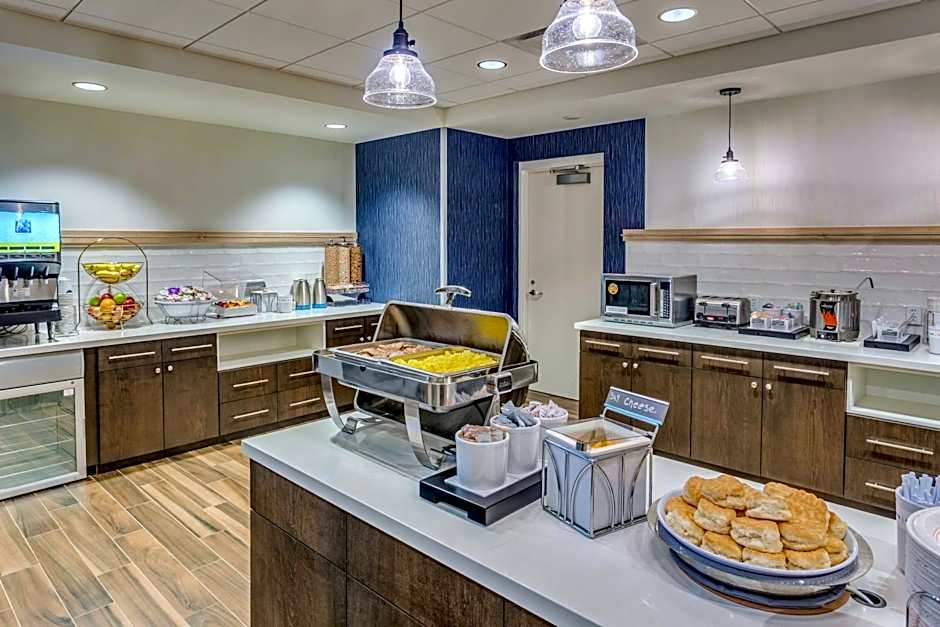 Hampton Inn & Suites Kittery-Portsmouth