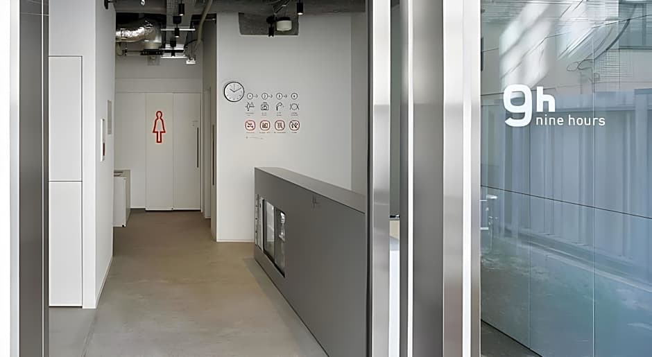 9h nine hours Hamamatsucho 