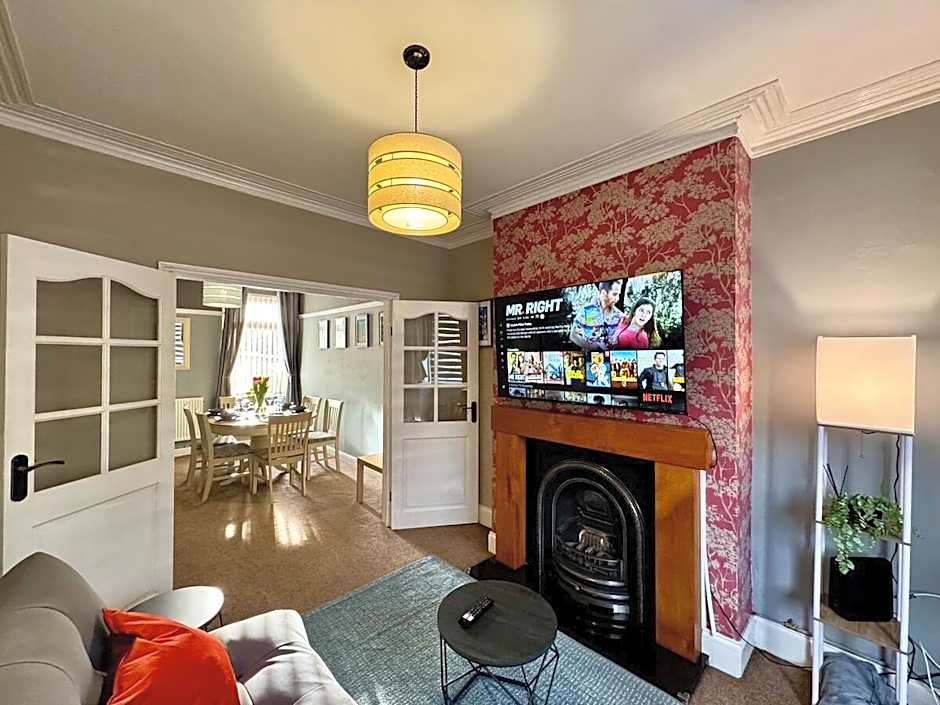 Freeston House - Contractors or Family Holidays