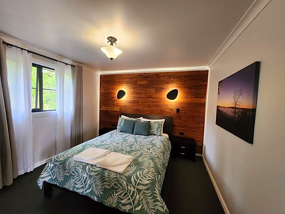 Photo 1 of 17 of Luxury Chalet, Jetted Tub