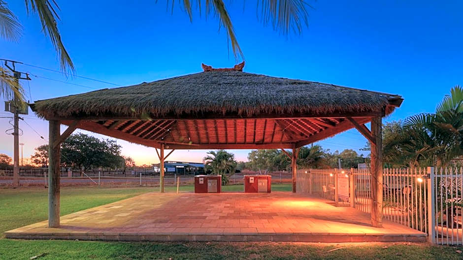 Halls Creek Motel