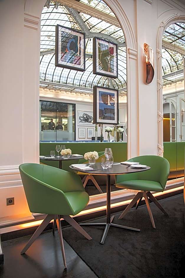 Hôtel Vernet Champs Elysées Paris