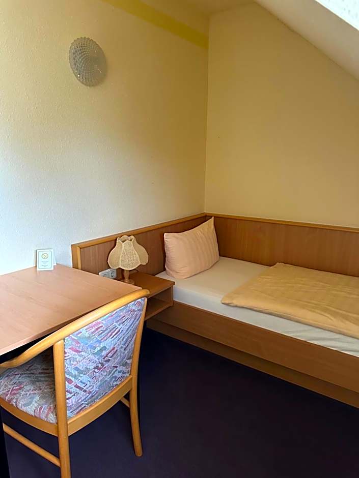 Pension und Monteurzimmer mit Küche und Waschmaschine