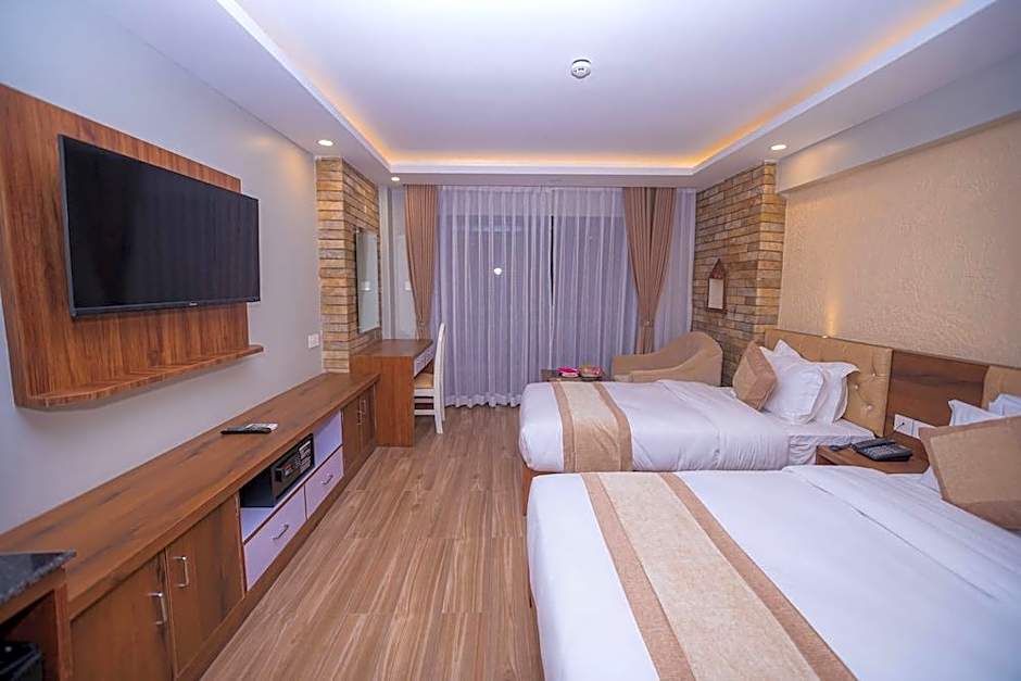 Hotel Pokhara Village & SPA