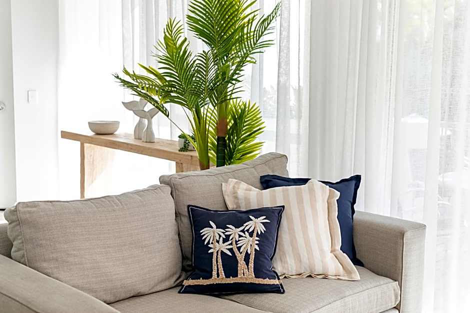 Noosa Tropicana