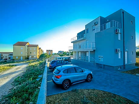 Apartment on Pag Island near Seabeach