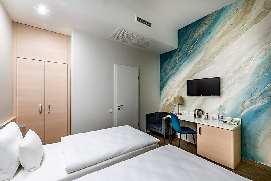 Atrium Fashion Hotel