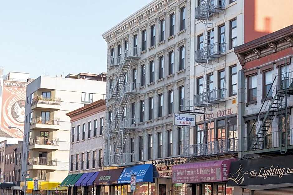 Bowery Grand Hotel