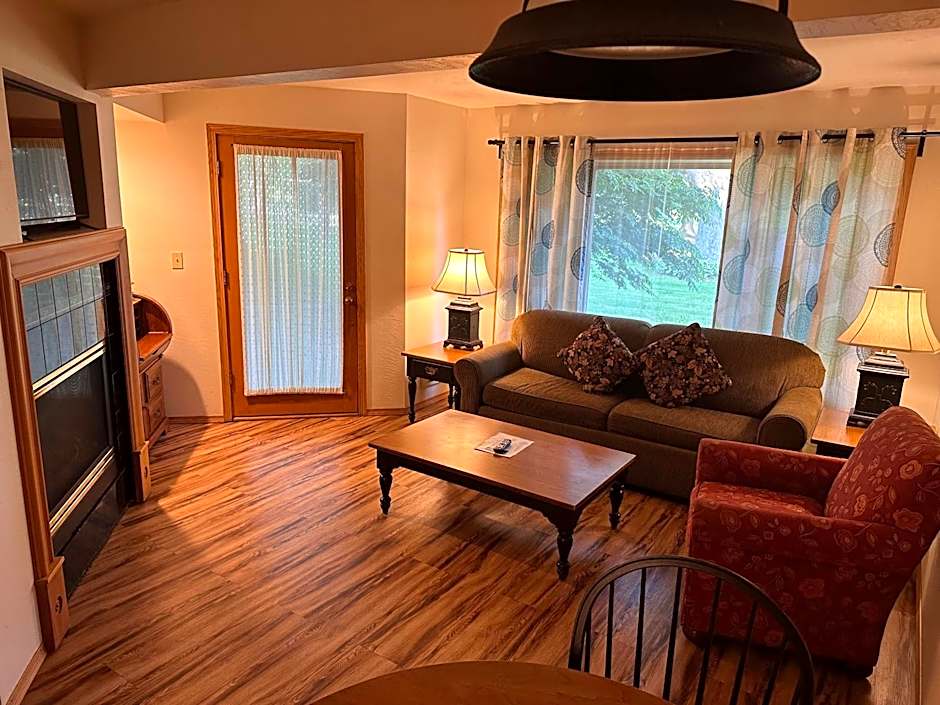 The Lodge at Leathem Smith
