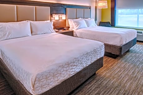 Standard Queen Room with Two Queen Beds