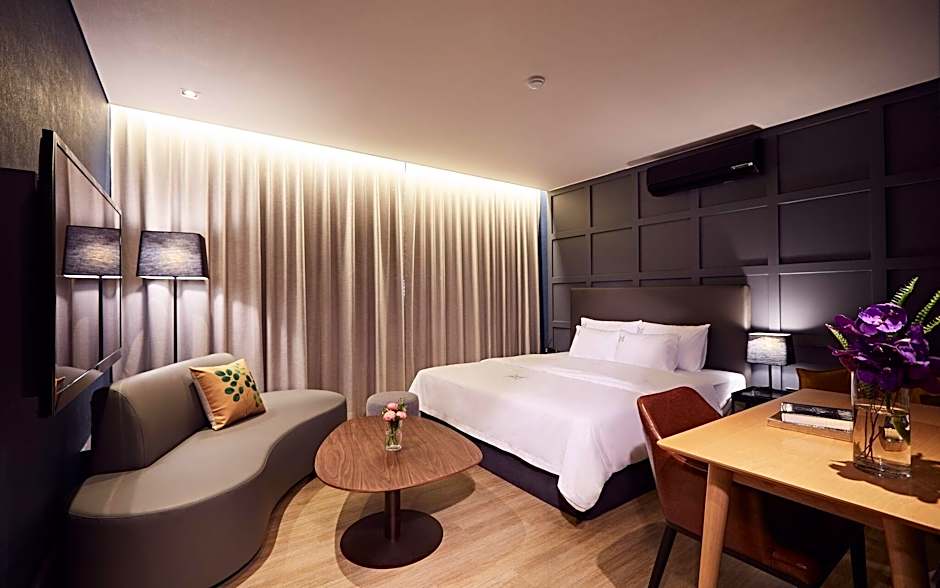 Healasis Hotel