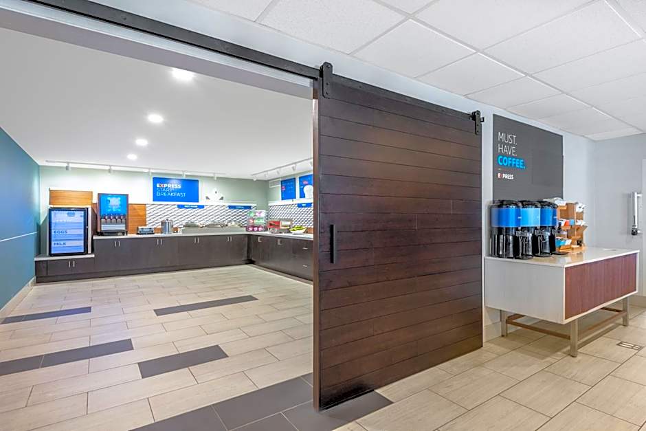 Holiday Inn Express Wheat Ridge-Denver West Hotel By IHG