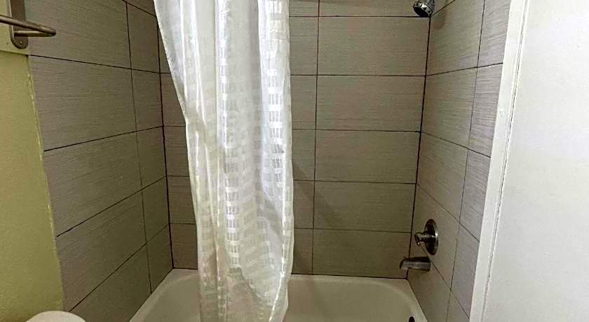 Americas Best Value Inn Alexandria