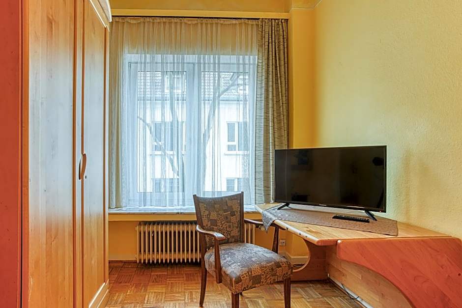 FF&E Hotel Carlton
