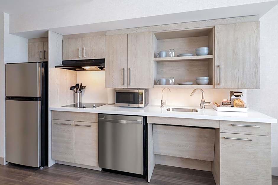 Element San Jose Airport