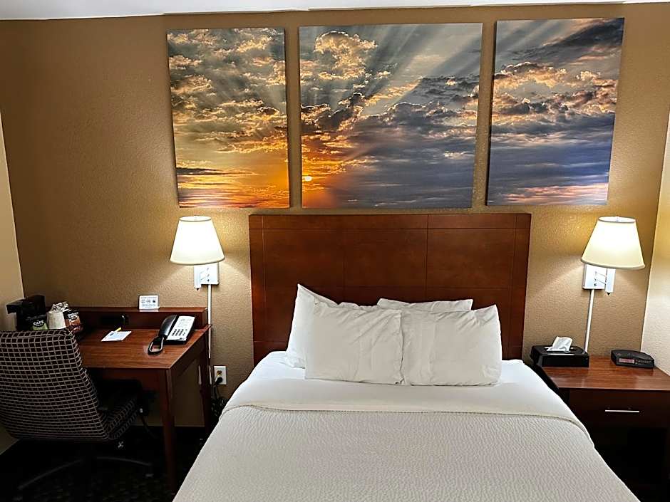 Days Inn by Wyndham Imlay City