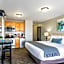 Inn at the Prom Oceanfront