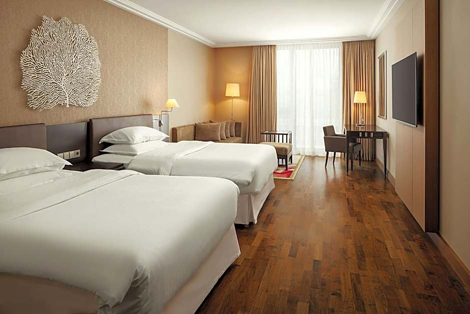 Photo 1 of 7 of Club 2 Double Beds Guestroom