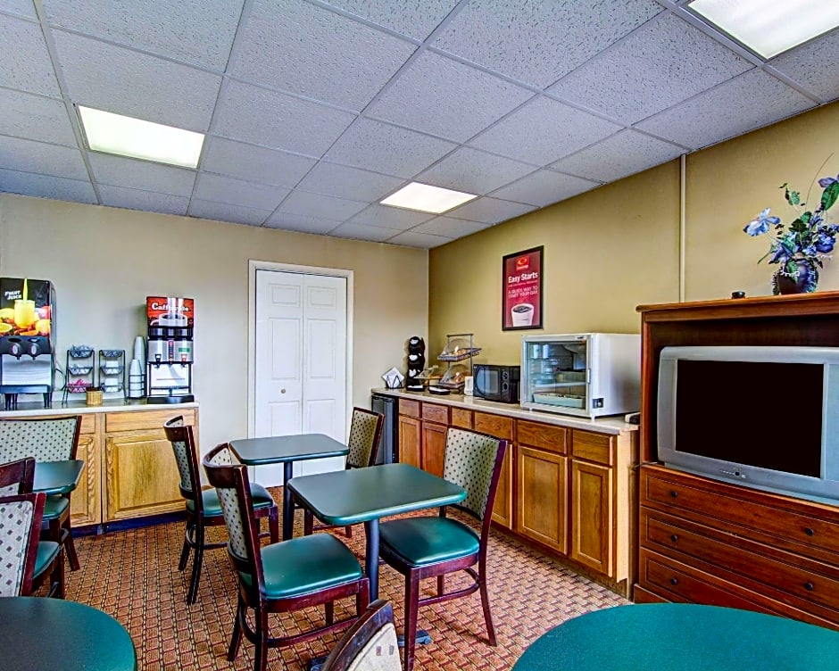 Econo Lodge Wytheville I-77 & I-81