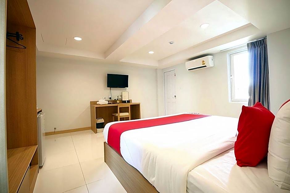 Pannee Residence @ Dinsor