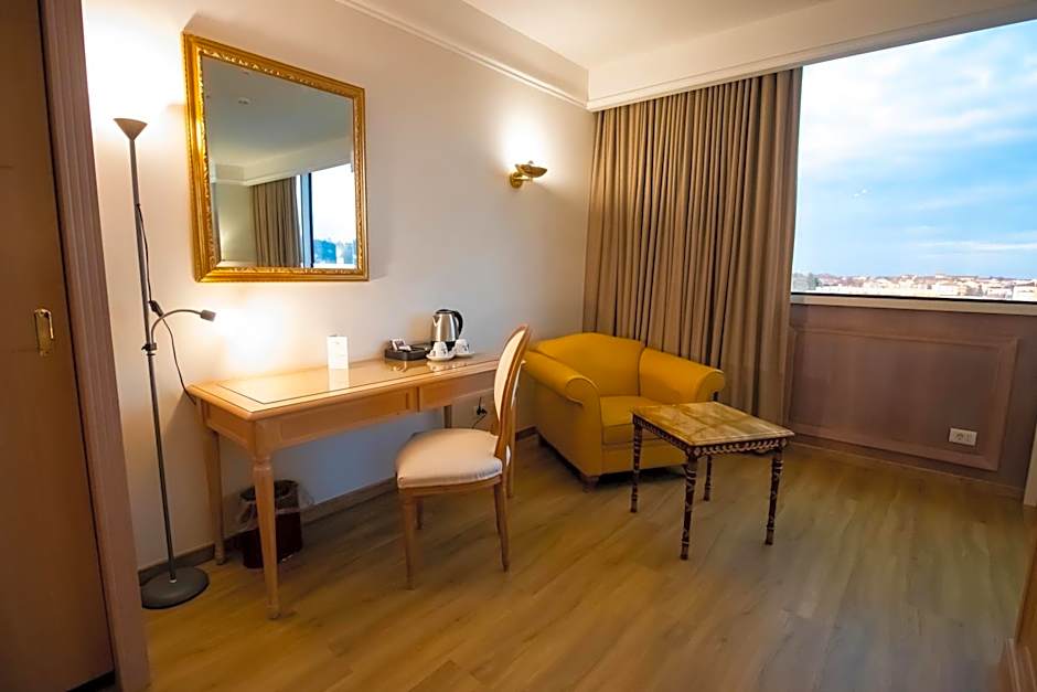 SHG Hotel De La Ville