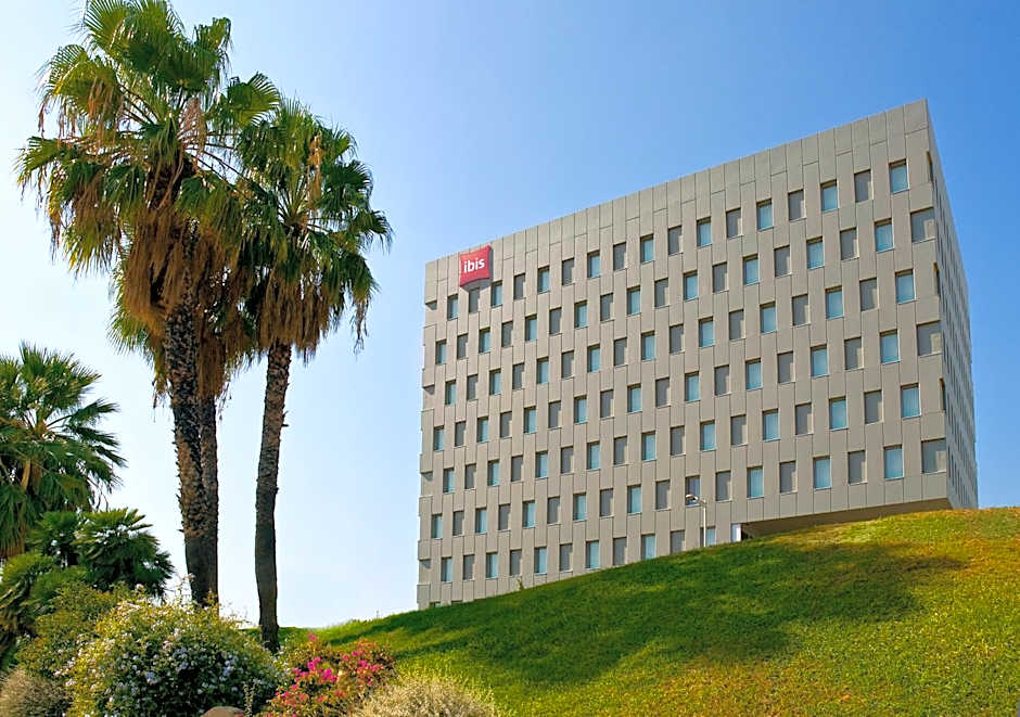 Ibis Barcelona Santa Coloma