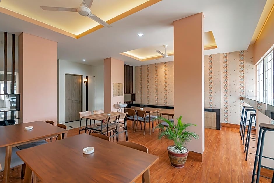 RedDoorz Plus @ Cirebon City Center