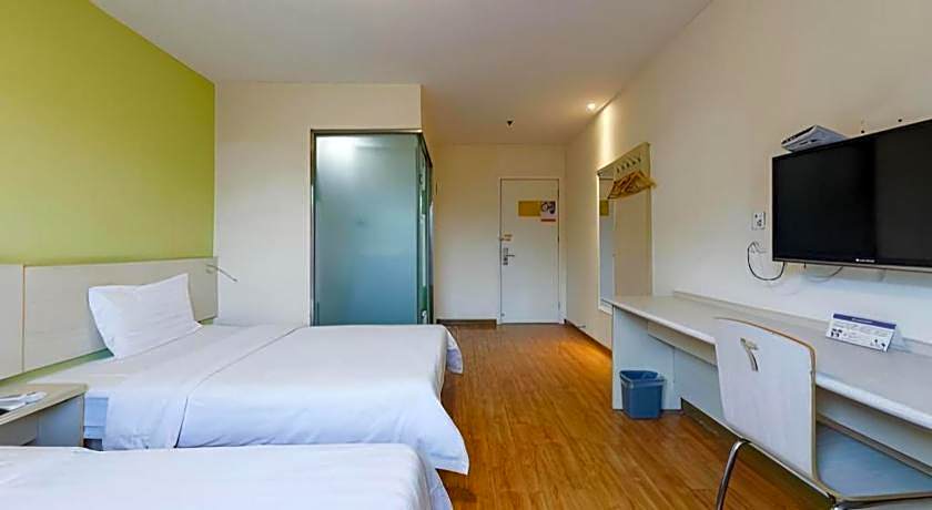 7 Days Inn Xi'an Railway Station