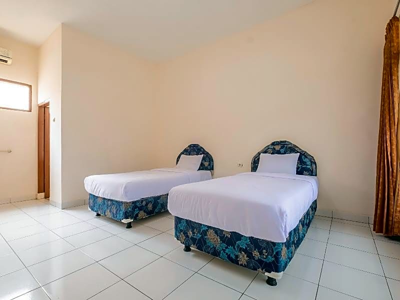 SPOT ON 2341 Hotel Padjajaran 2