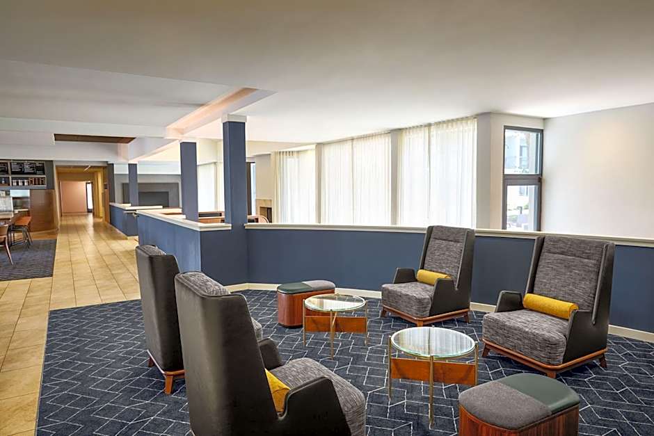 Courtyard by Marriott Kansas City Overland Park/Metcalf, South of College Boulevard