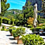 Hotel Doupiani House