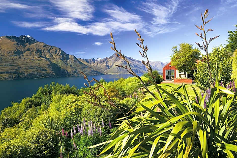 Azur Lodge