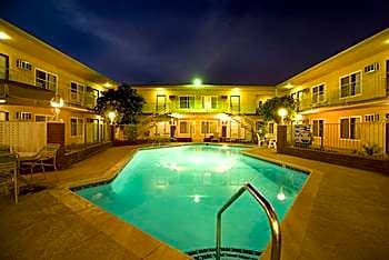 America's Best Value Inn & Suites/Convention Center