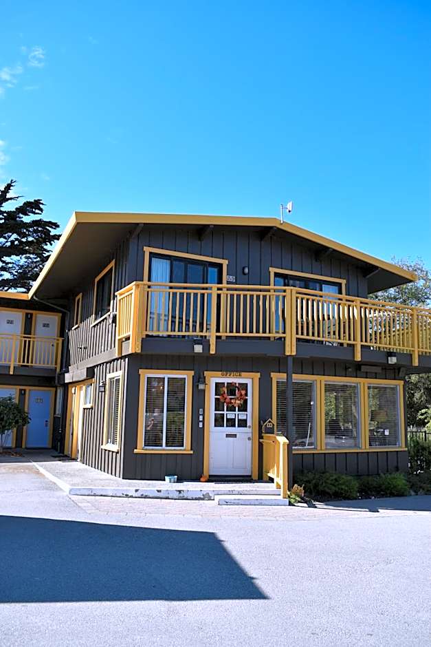 Carmel River Inn