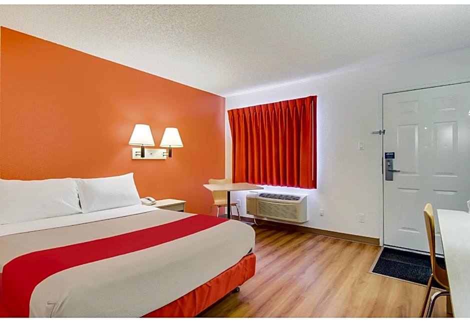 Motel 6-Tacoma, WA - Fife