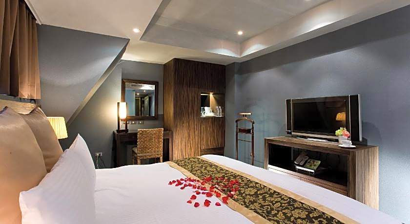 Hold Me Hotel  Zhongzheng